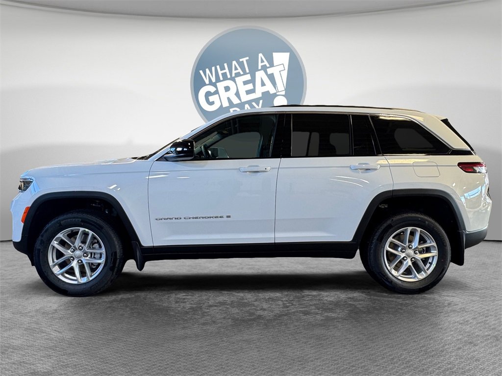 New 2025 Jeep Grand Cherokee Laredo X w/ Luxury Tech Group I image 7