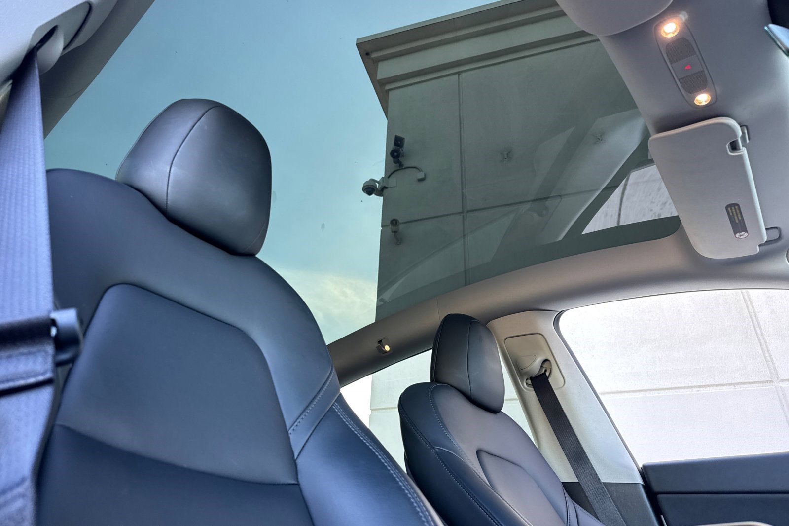 Used 2021 Tesla Model Y Long Range image 16