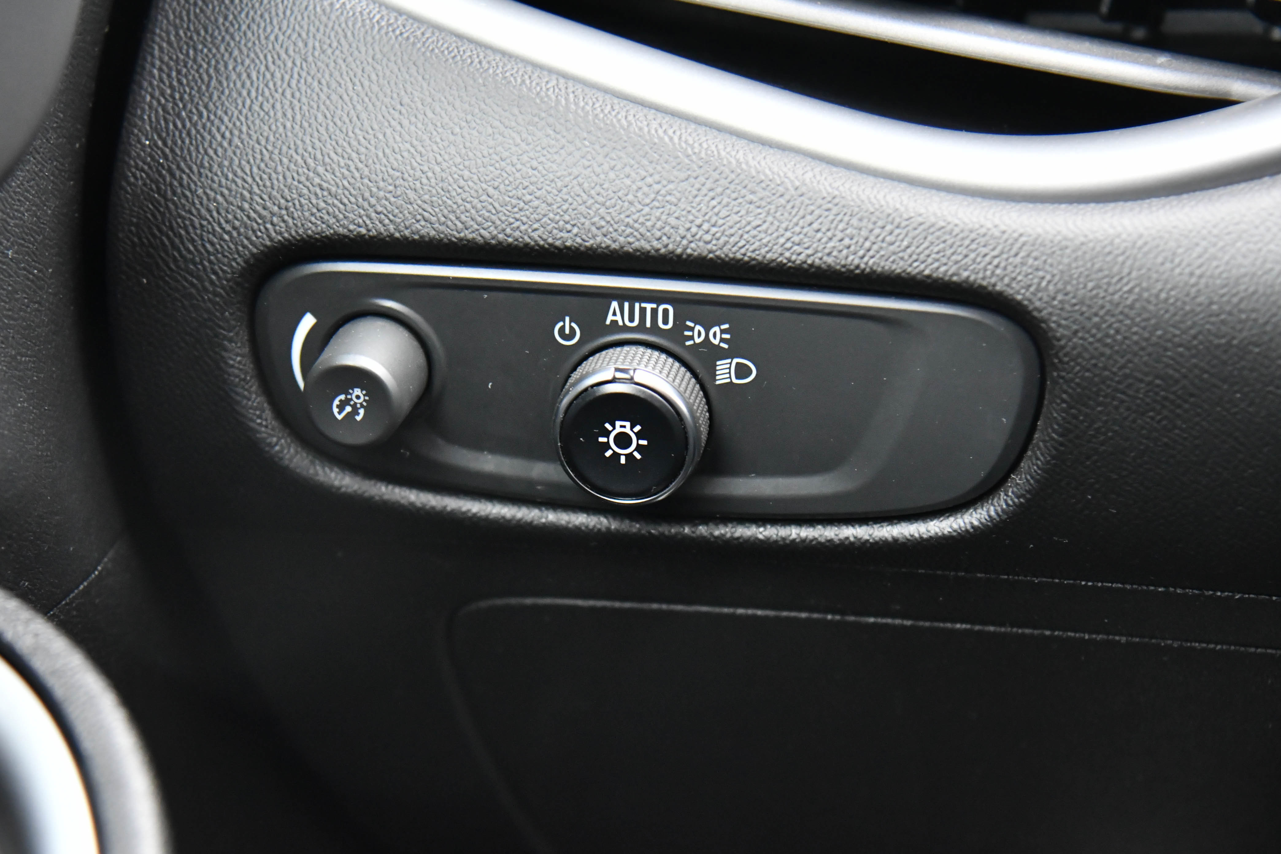 Used 2023 Chevrolet Malibu LT image 29