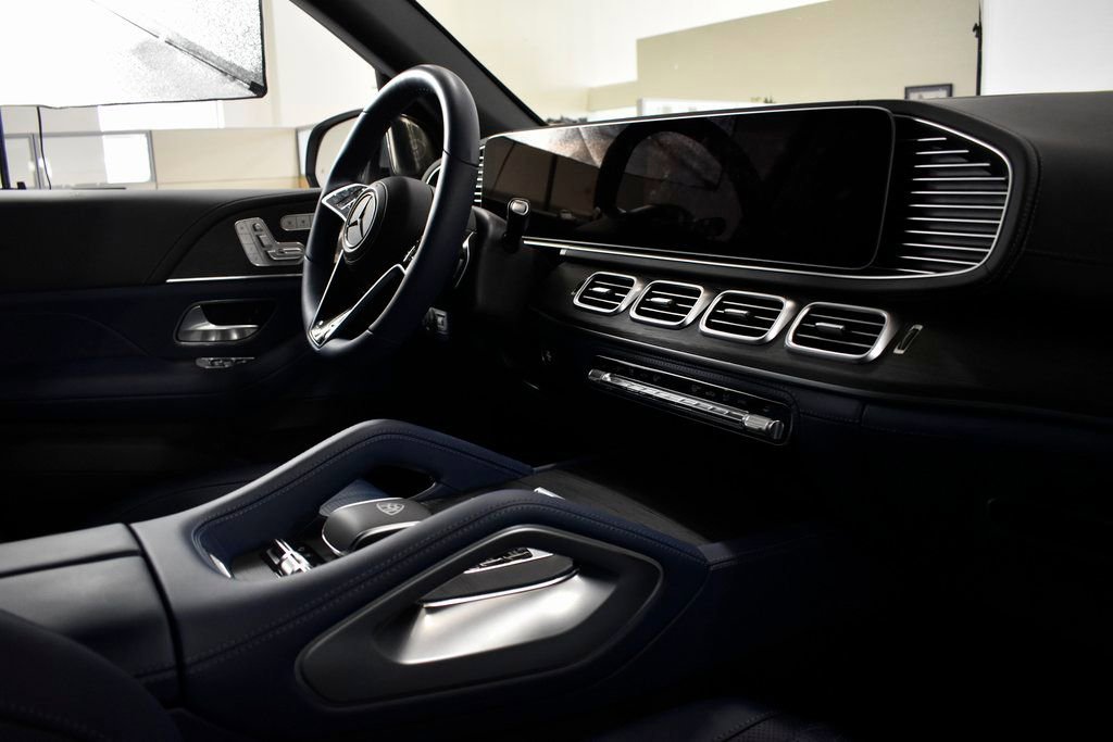 Certified 2026 Mercedes-Benz Maybach GLS 600 4MATIC image 52