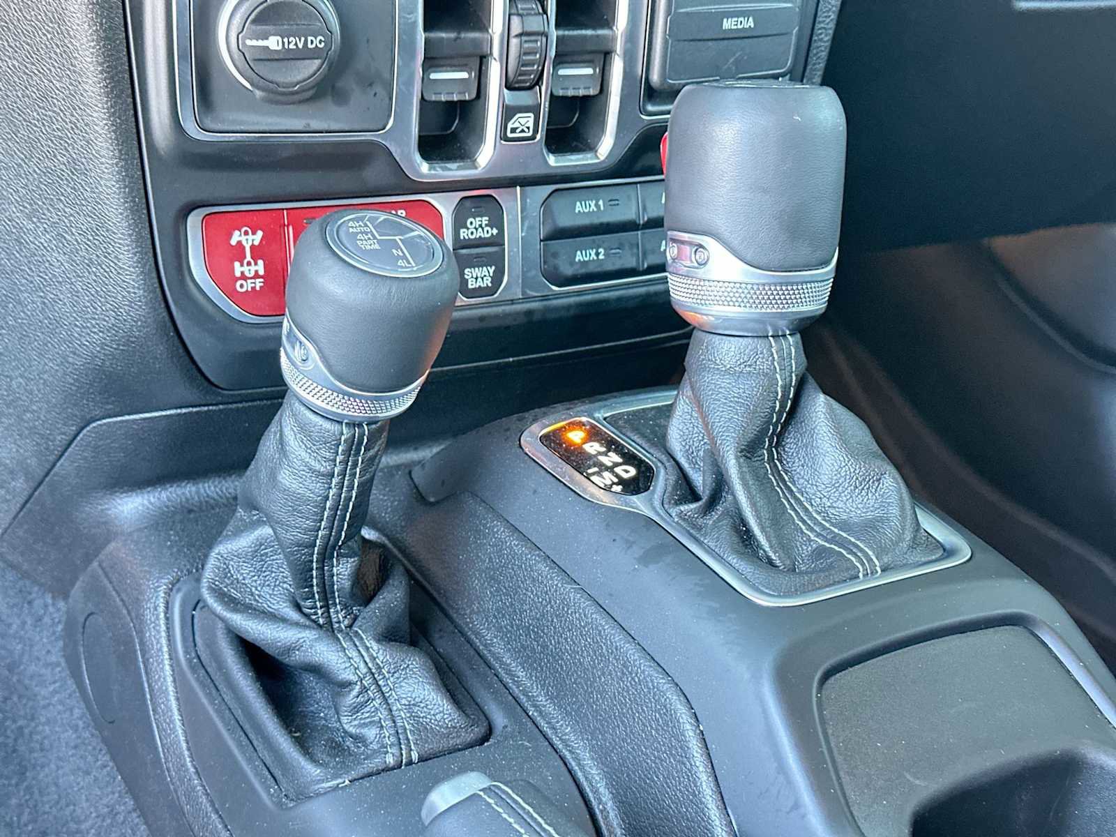 Used 2025 Jeep Wrangler Unlimited Rubicon 392 image 21