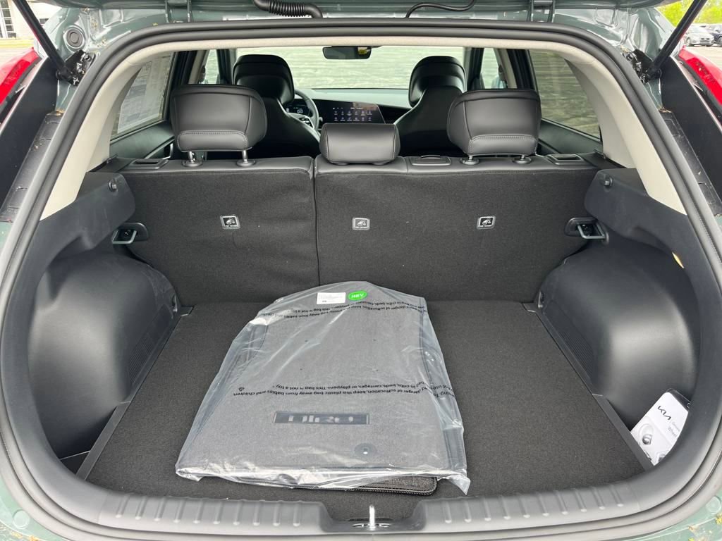 New 2025 Kia Niro EX image 35