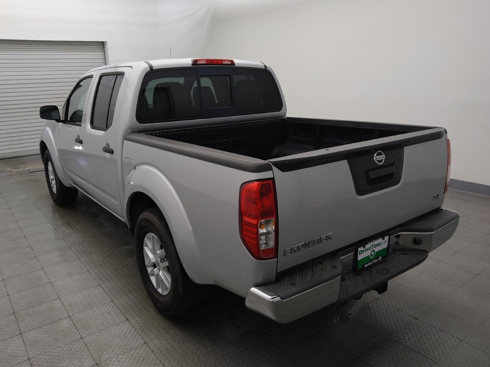 Used 2018 Nissan Frontier SV RWD image 5