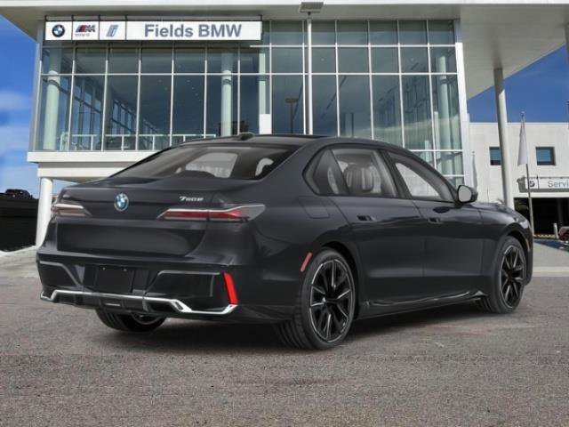 New 2026 BMW 750e xDrive image 2