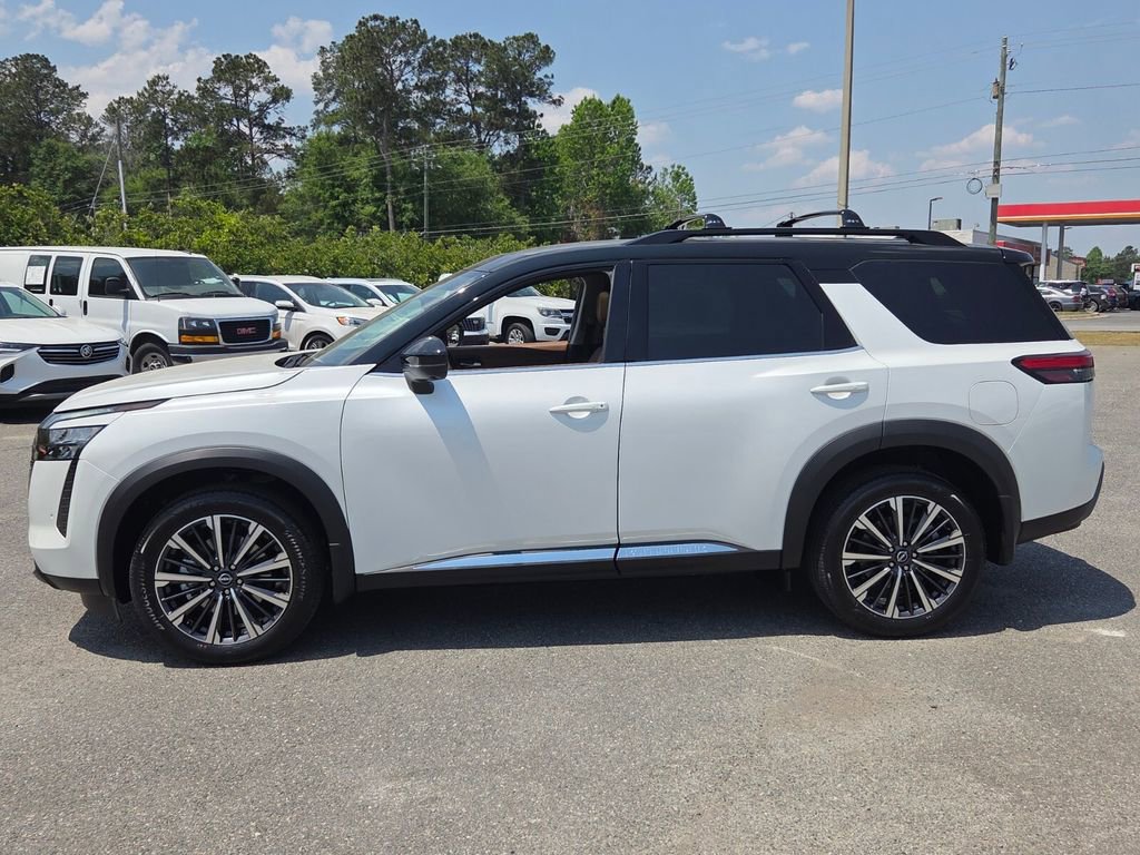 New 2026 Nissan Pathfinder Platinum AWD/4WD image 2