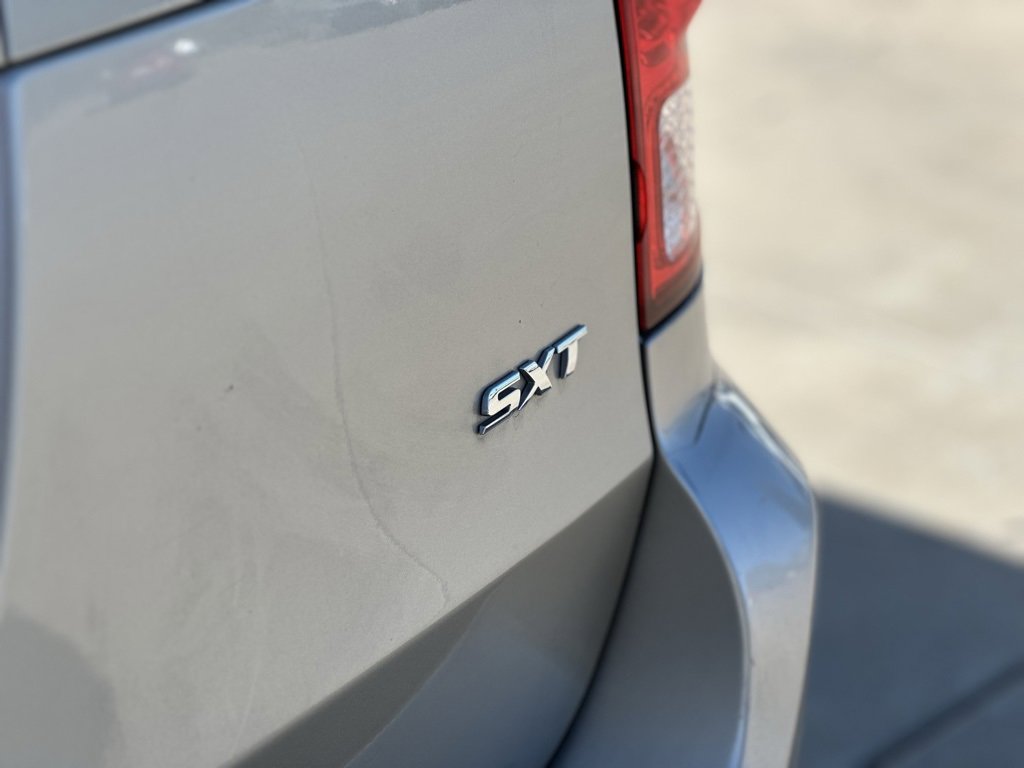 Used 2014 Dodge Grand Caravan SXT w/ UConnect Hands-Free Group image 23