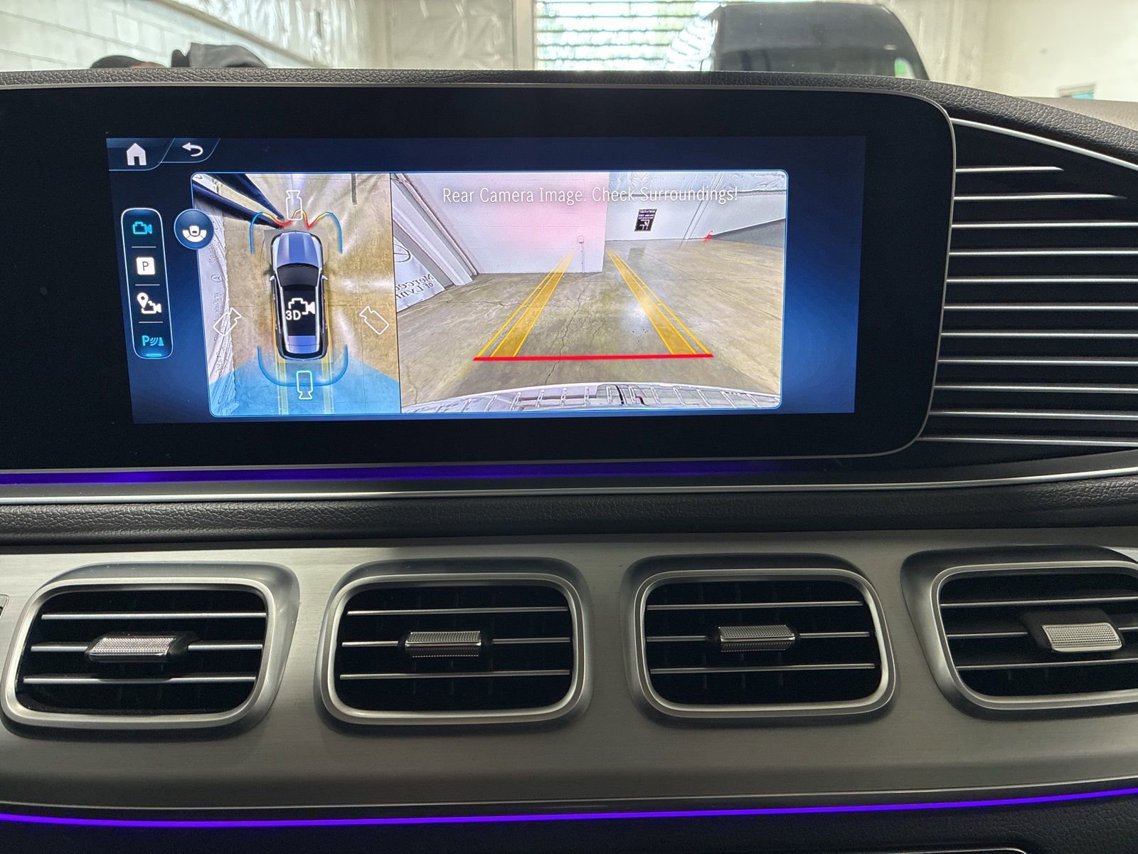 Used 2025 Mercedes-Benz GLE 450 4MATIC w/ AMG Line Exterior image 23