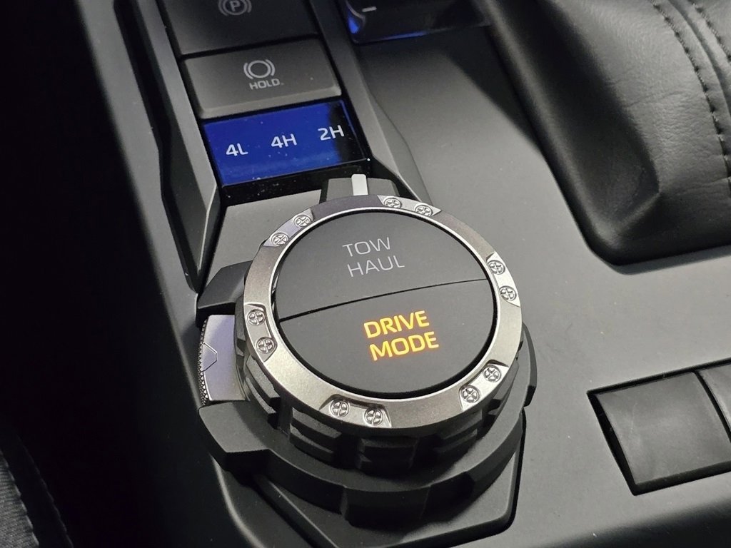 New 2025 Toyota Tacoma 4x4 Double Cab image 7