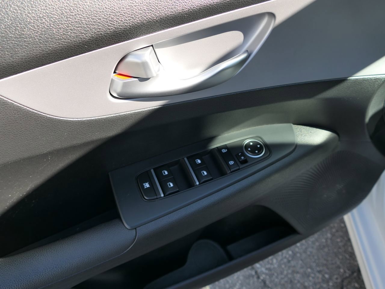 Used 2023 Kia Forte LXS image 13