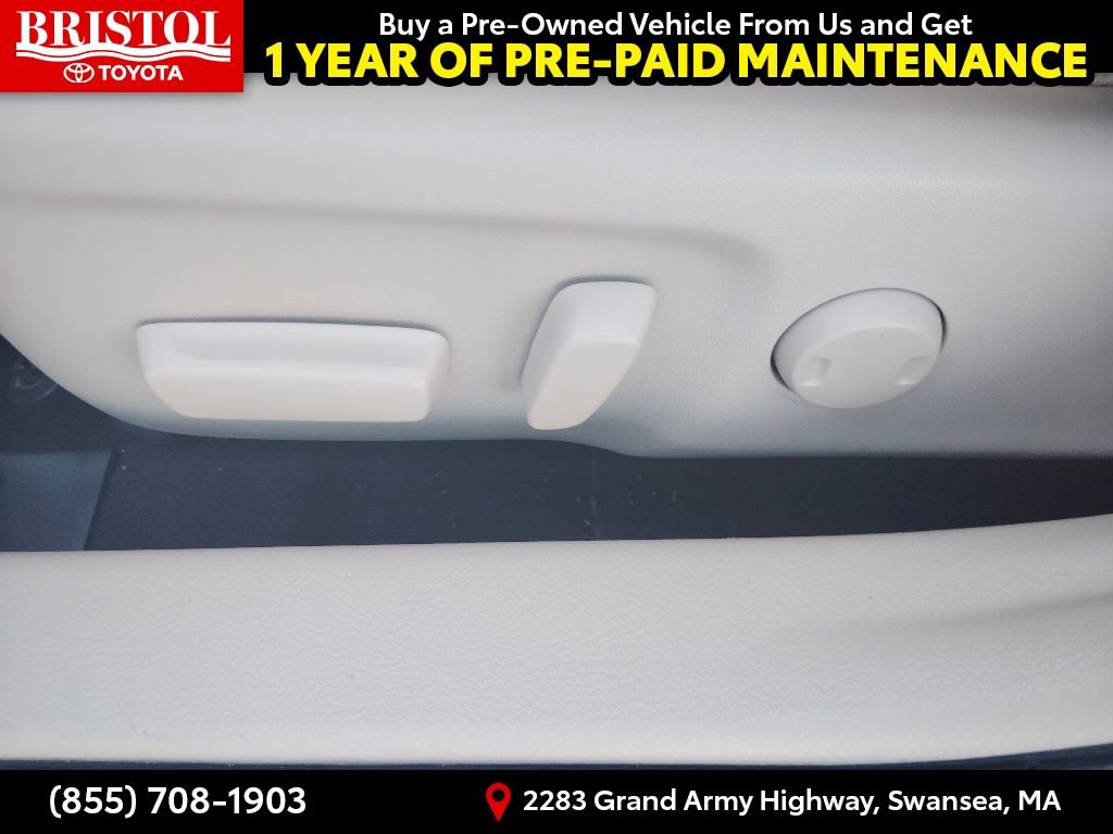 Used 2013 Toyota Camry LE FWD image 17