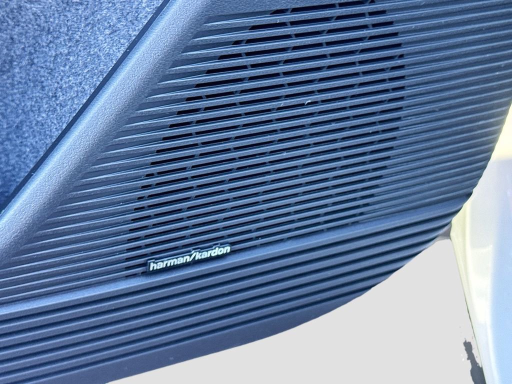 New 2026 Subaru Outback Touring XT image 17