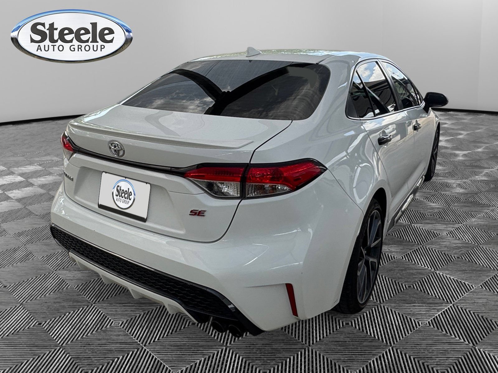Used 2020 Toyota Corolla SE FWD image 5