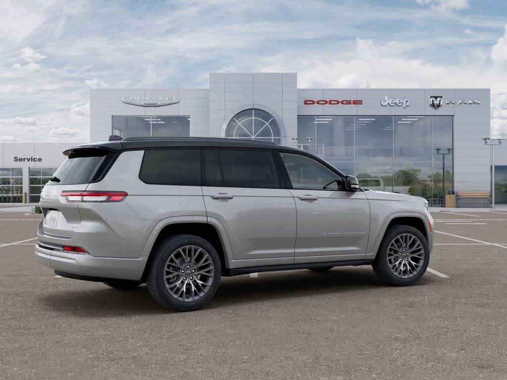 New 2026 Jeep Grand Cherokee L Summit AWD/4WD image 4