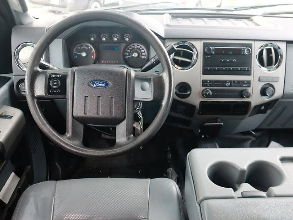 Used 2017 Ford F650 2WD SuperCab Super Duty image 6