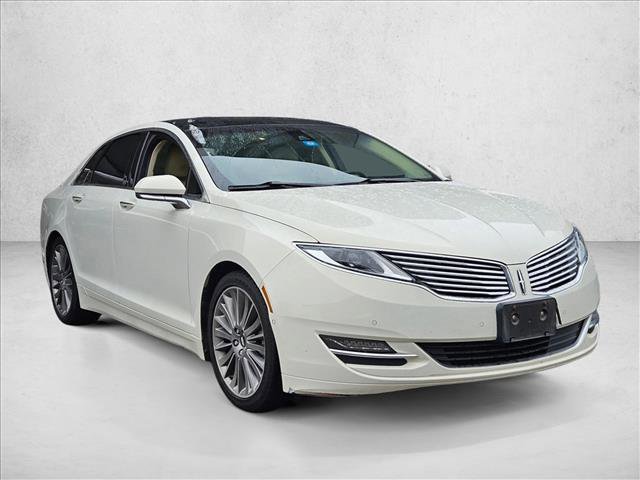 Used 2013 Lincoln MKZ Hybrid image 2