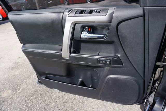Used 2014 Toyota 4Runner Limited image 27