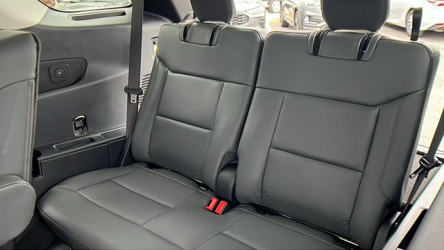 New 2026 Ford Explorer Active w/ Active Comfort Package RWD image 17