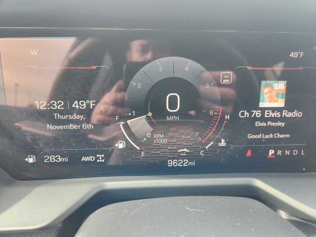 Used 2025 GMC Acadia Elevation image 38