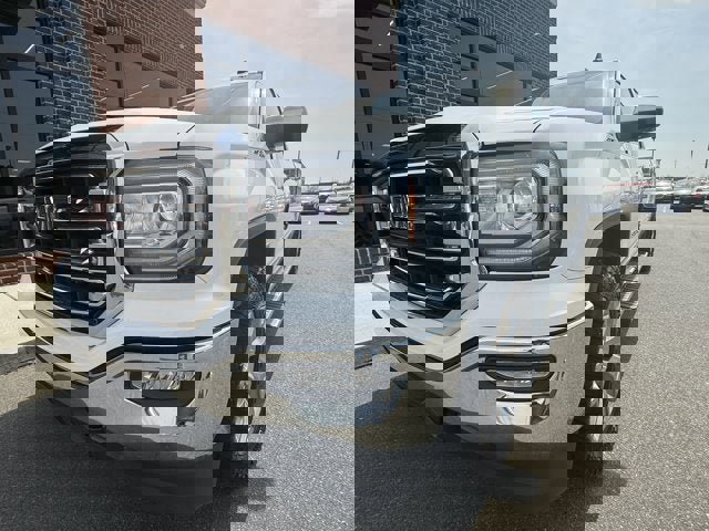 Used 2018 GMC Sierra 1500 SLT w/ SLT Premium Package image 10