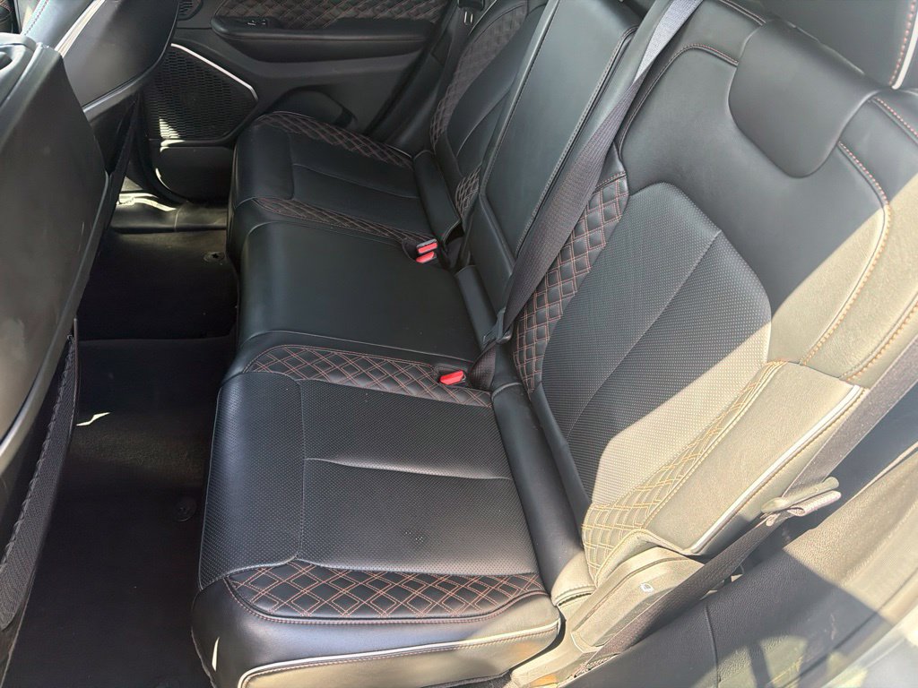 Used 2025 Jeep Grand Cherokee Summit w/ Obsidian Package AWD/4WD image 11