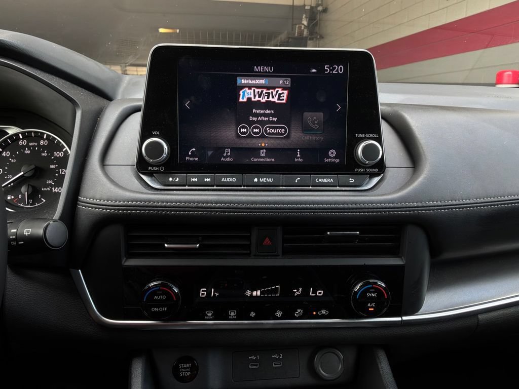Used 2025 Nissan Rogue SV FWD image 25