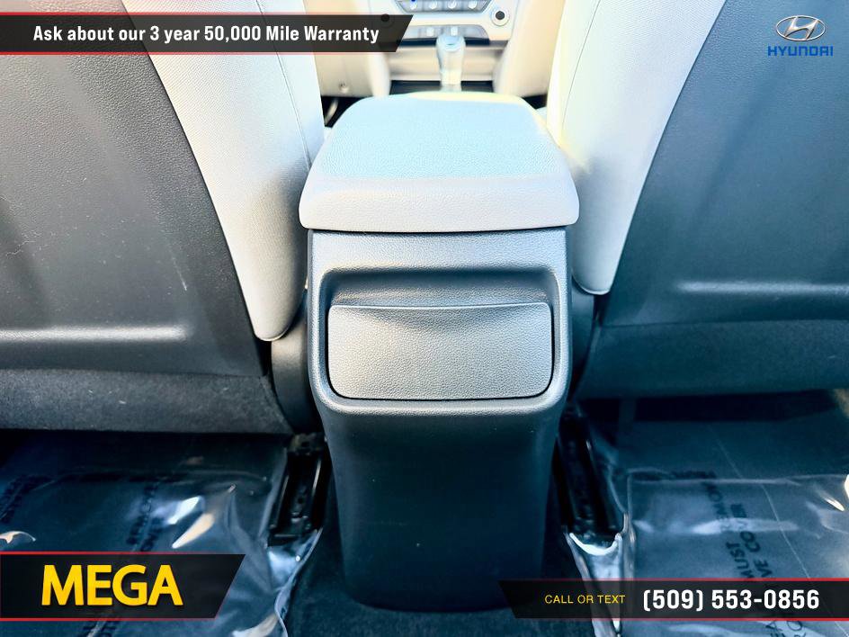 Used 2017 Hyundai Elantra SE image 19