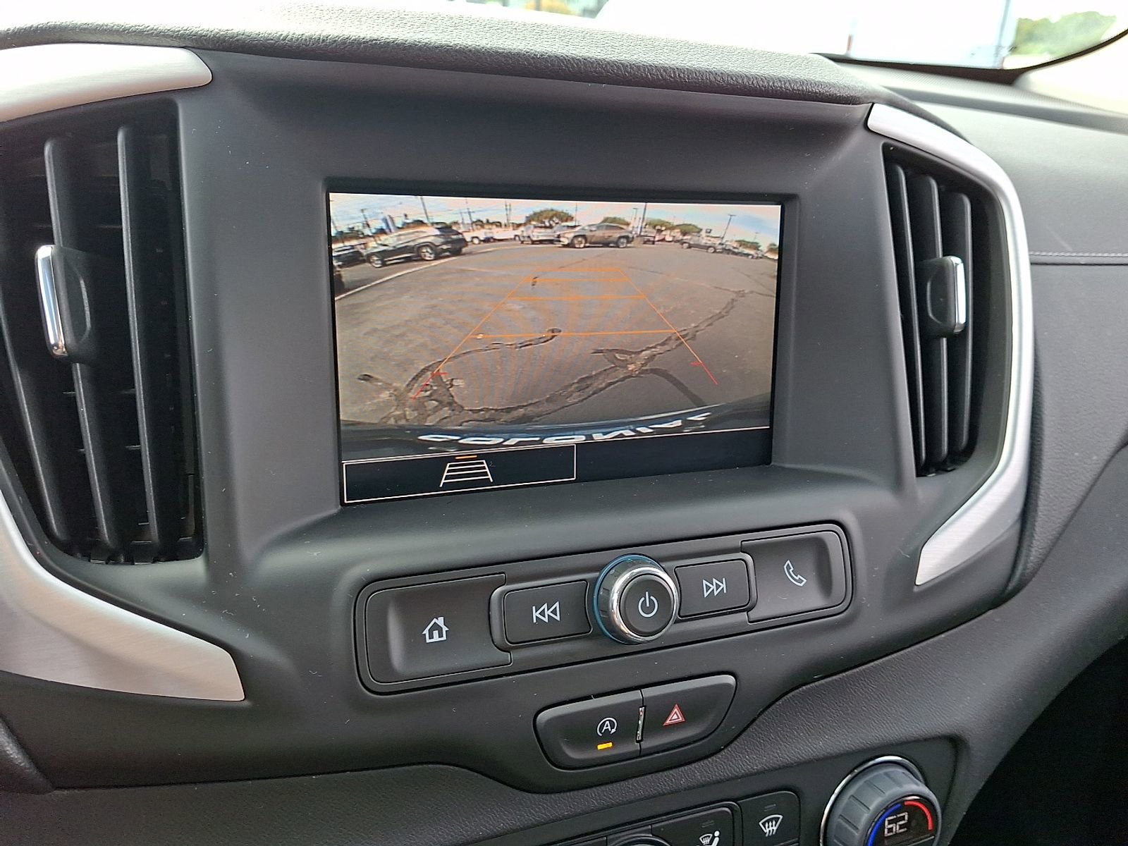 Certified 2024 GMC Terrain SLE w/ Driver Convenience Package image 18