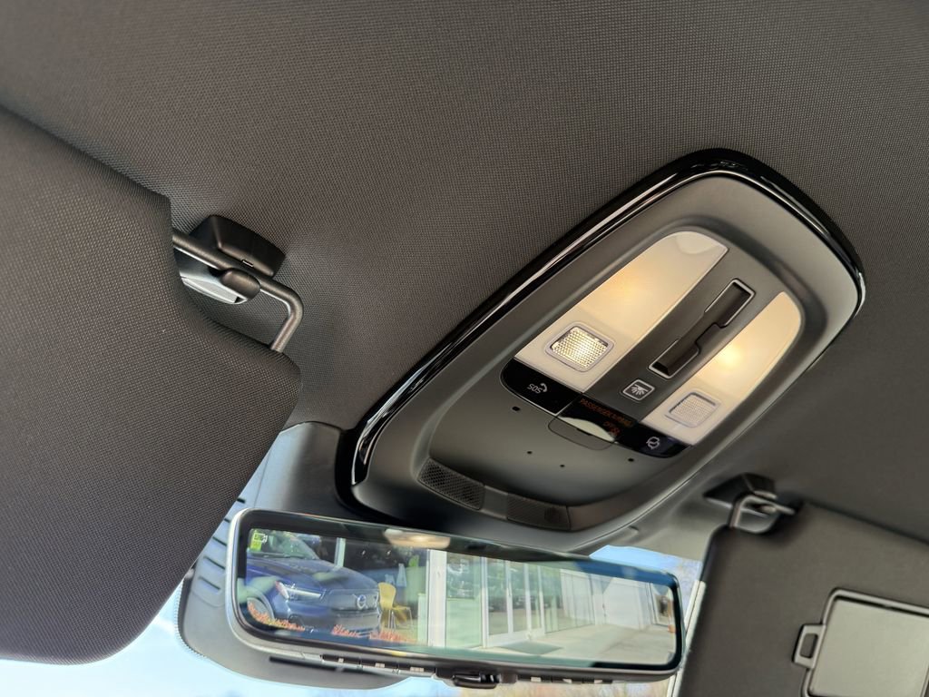 New 2026 Volvo XC90 B6 Plus image 25