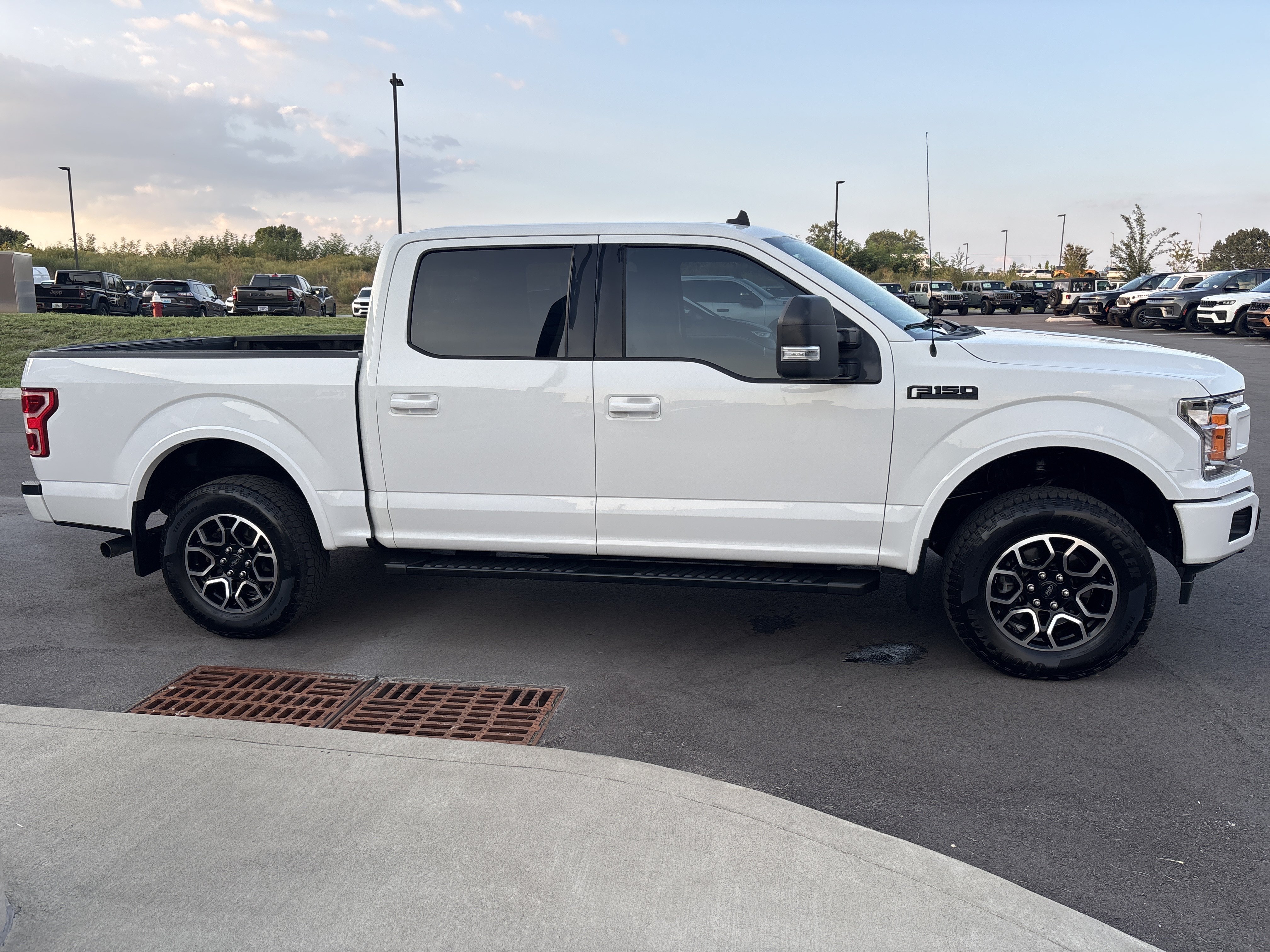 Used 2019 Ford F150 XLT w/ Equipment Group 302A Luxury AWD/4WD image 6