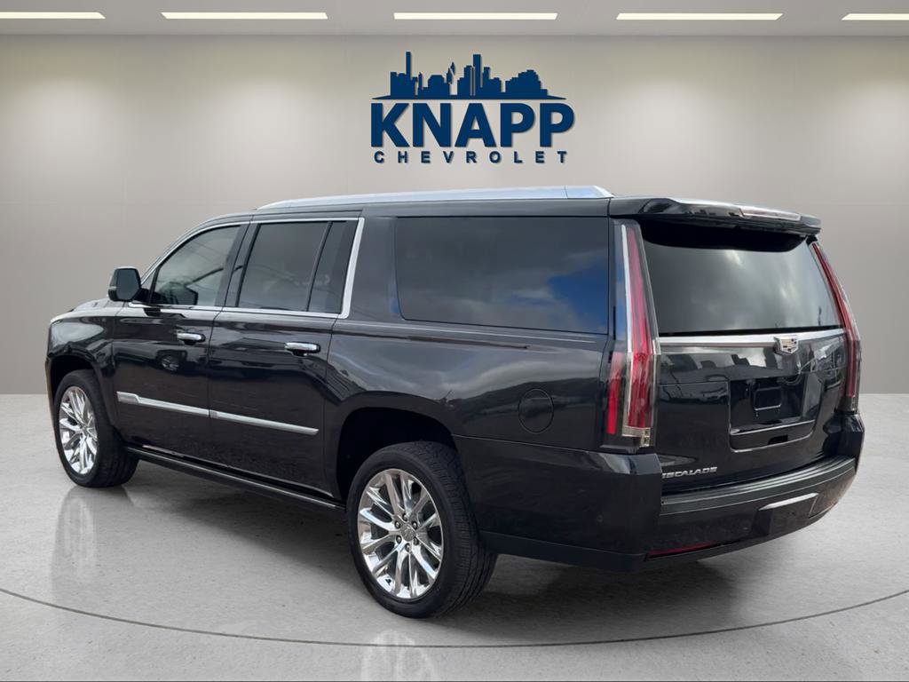 Used 2019 Cadillac Escalade ESV Premium Luxury image 2