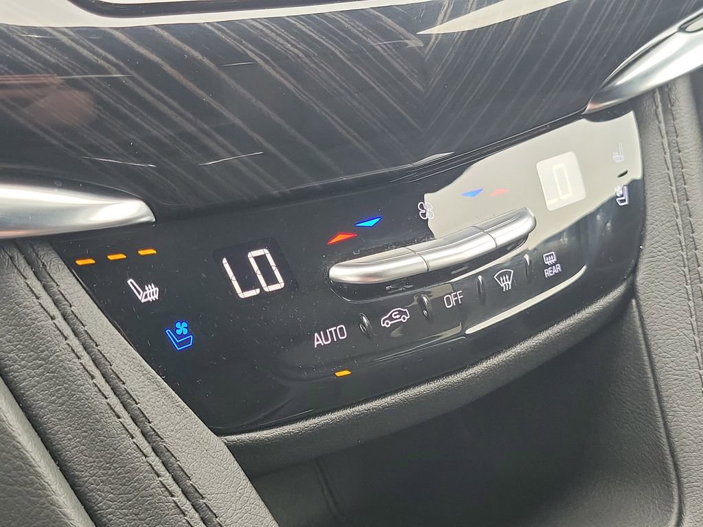 Used 2024 Cadillac XT6 Premium Luxury w/ LPO, Floor Liner Package image 17