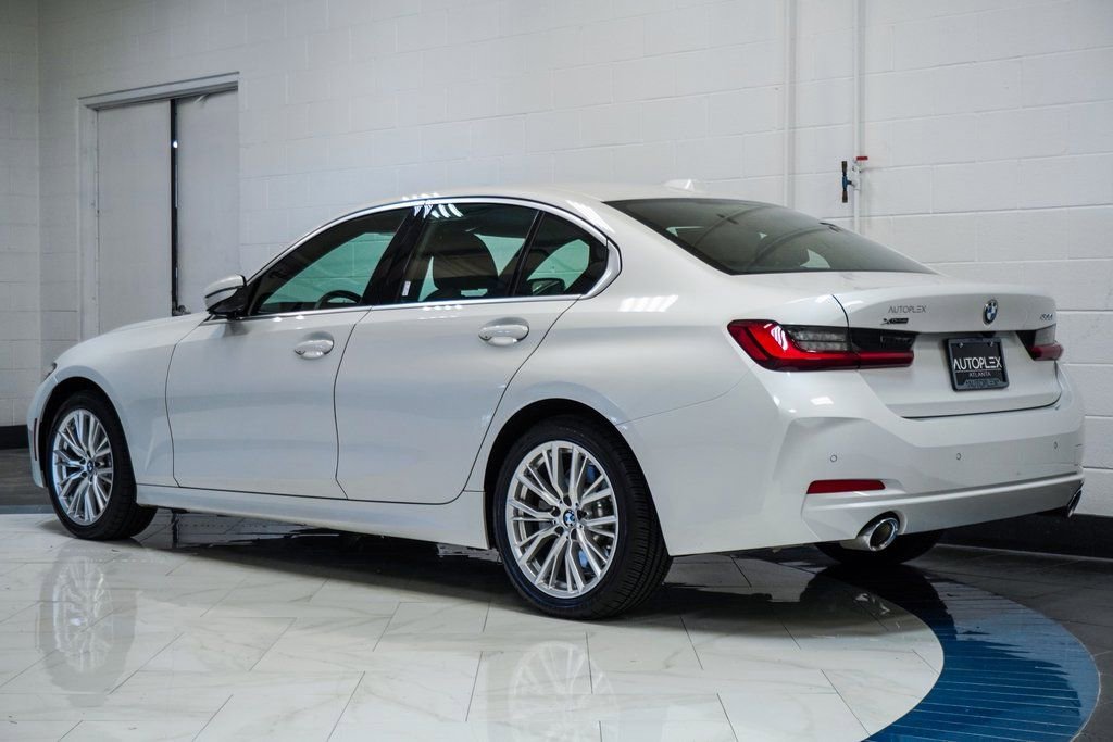Used 2024 BMW 330i xDrive Sedan AWD/4WD image 7
