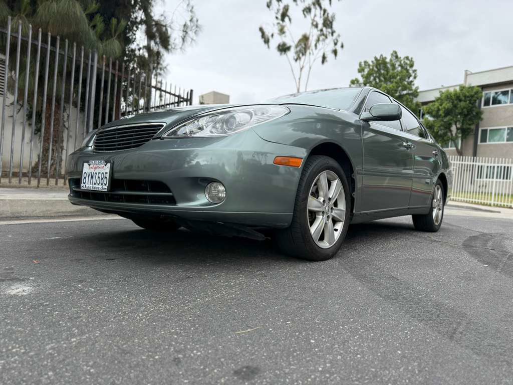 Used 2006 Lexus ES 330 image 2