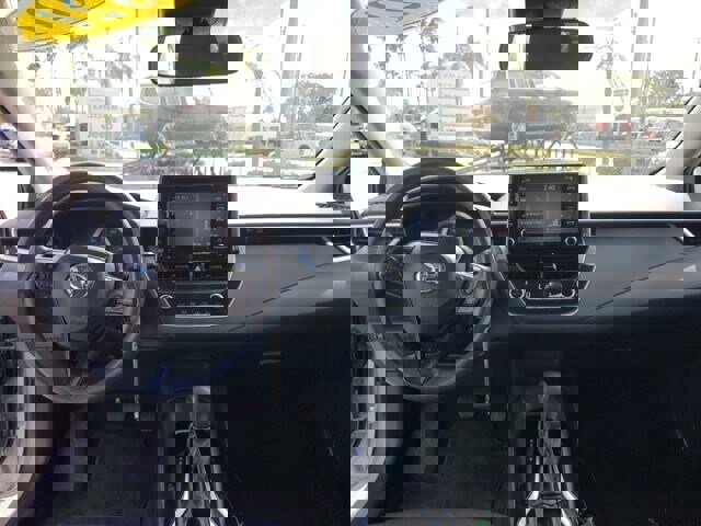 Used 2021 Toyota Corolla LE image 14