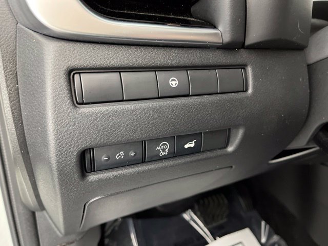 Used 2023 Nissan Rogue SL FWD image 31