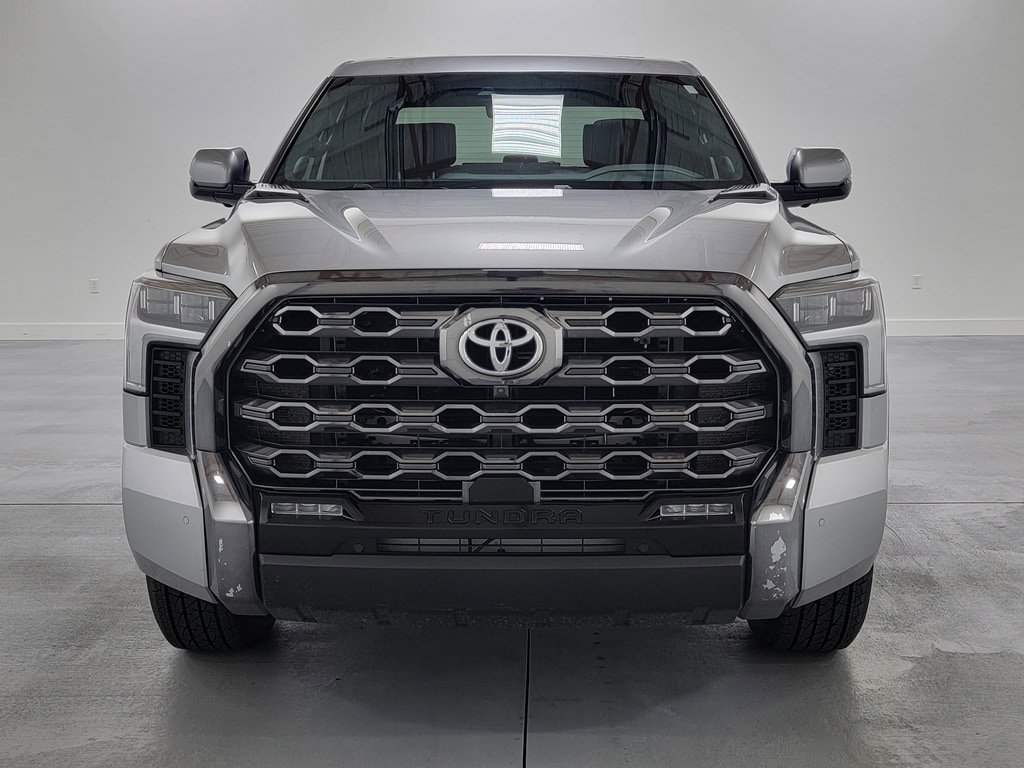 Used 2024 Toyota Tundra Platinum AWD/4WD image 3