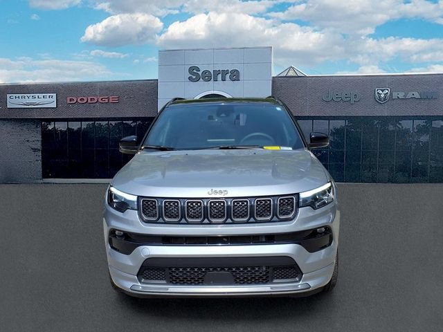 Used 2024 Jeep Compass Limited w/ High Altitude Package AWD/4WD image 2