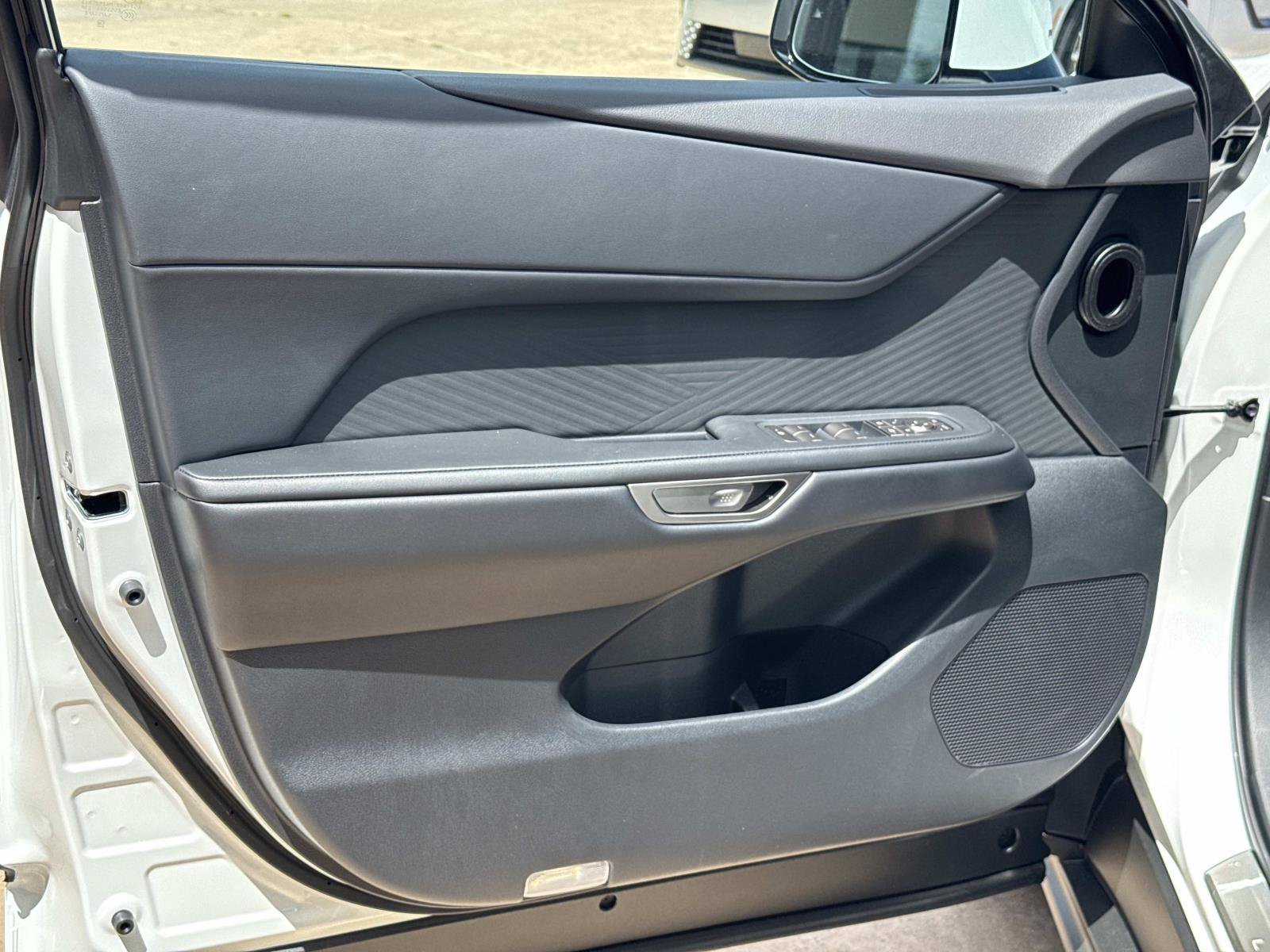 New 2026 Lexus ES 350e w/ Convenience Package FWD image 10