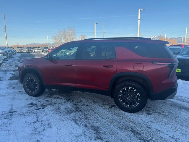 Used 2024 Chevrolet Traverse Z71 image 4