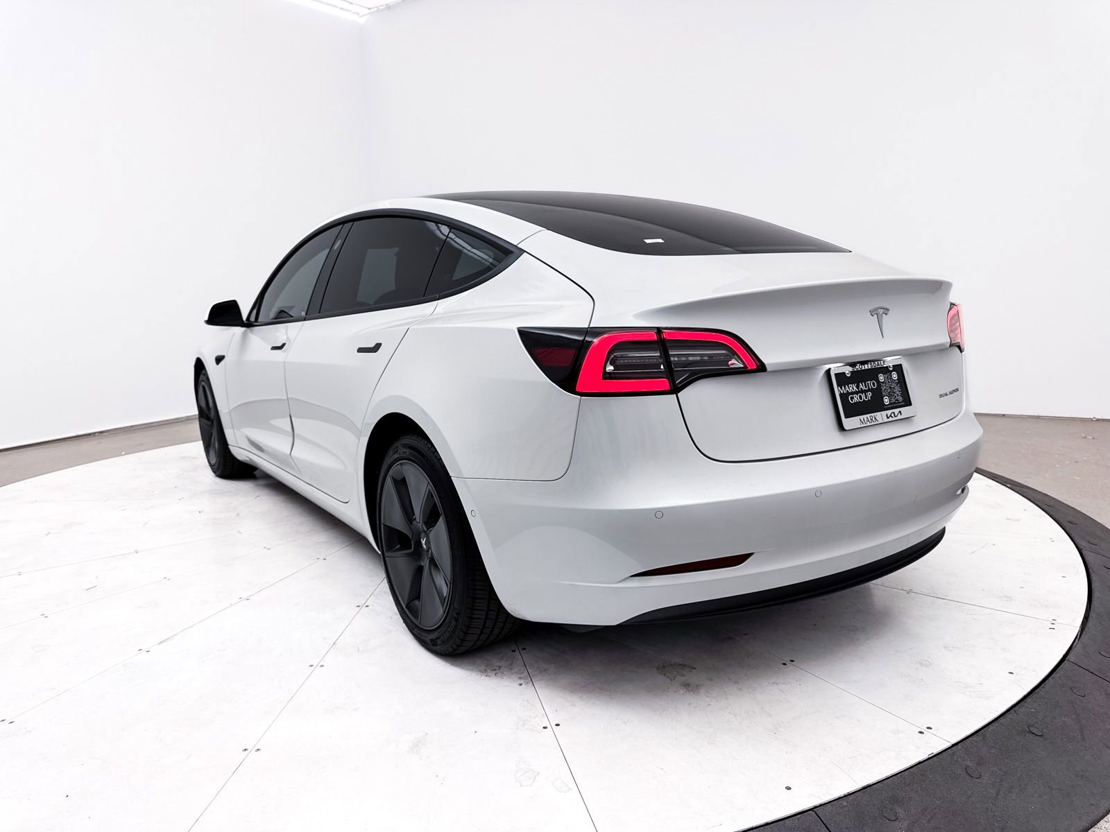 Used 2021 Tesla Model 3 Long Range image 14