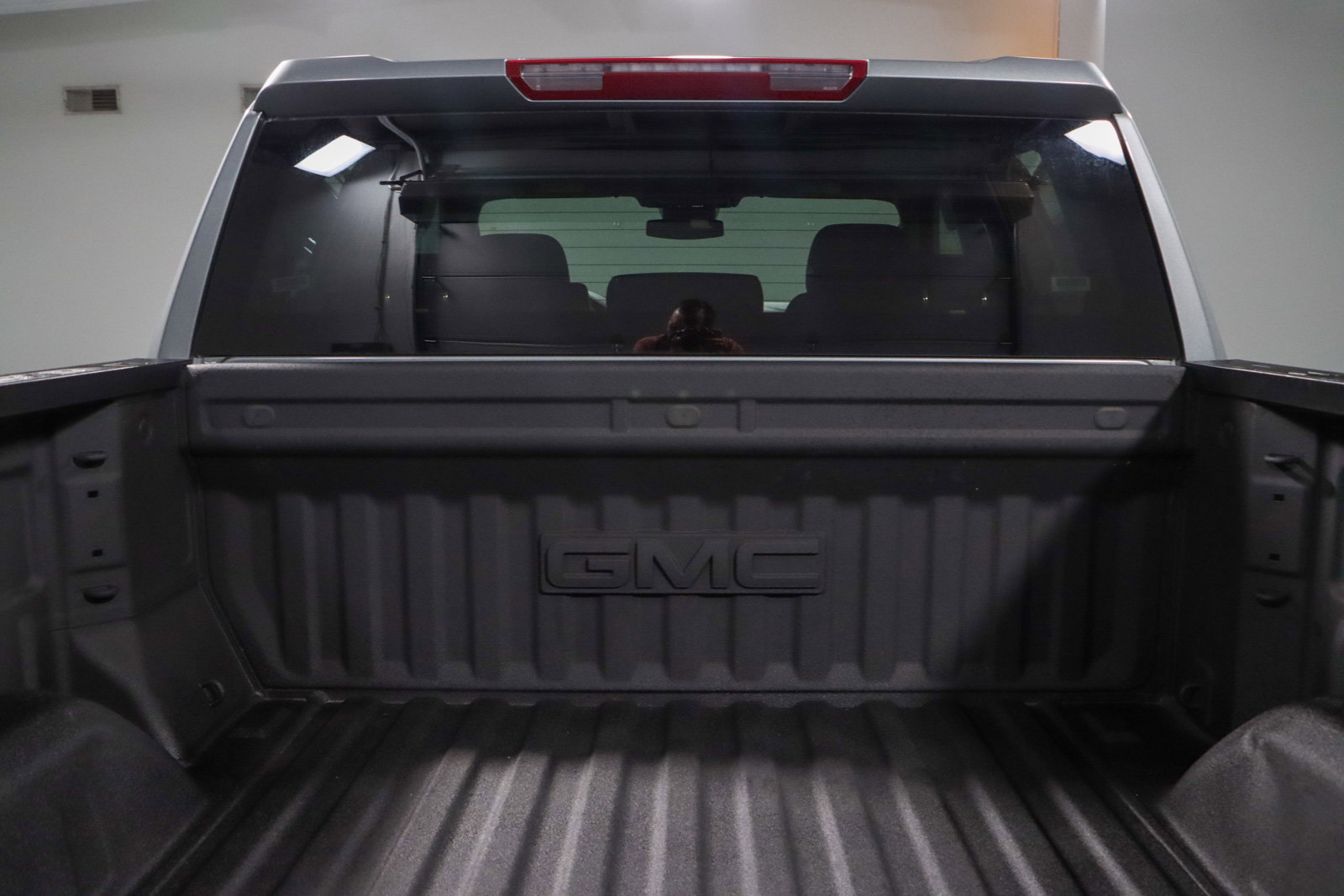 Used 2024 GMC Sierra 1500 SLE image 30