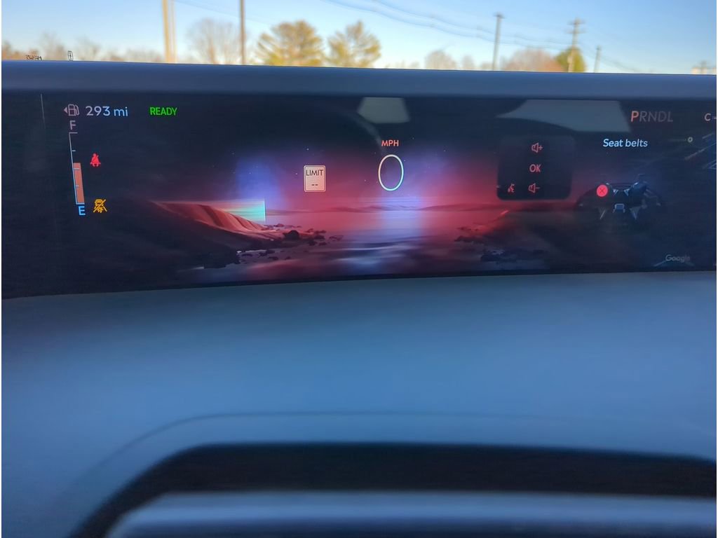 Used 2025 Lincoln Nautilus Reserve image 16