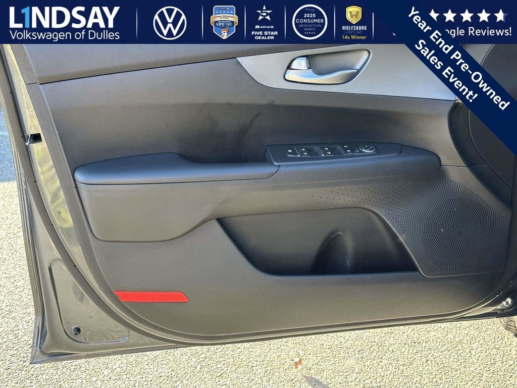 Used 2019 Kia Forte LXS image 9