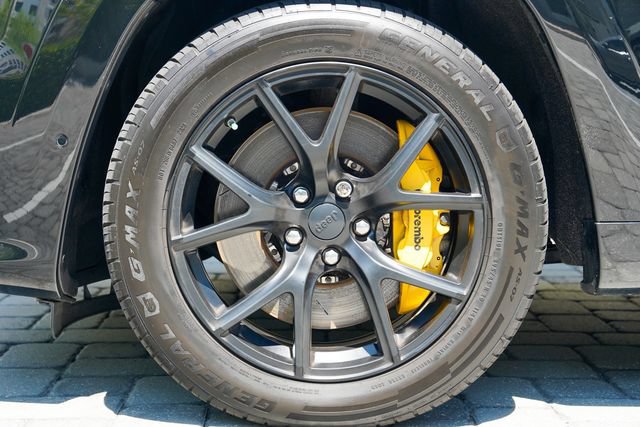 Used 2018 Jeep Grand Cherokee Trackhawk AWD/4WD image 14