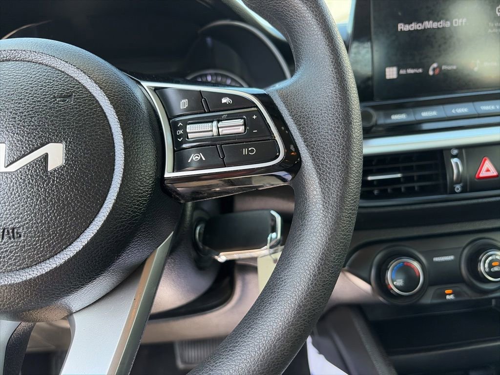 Used 2023 Kia Forte LXS image 17