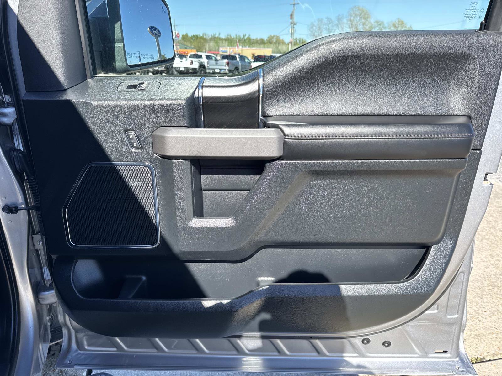 Used 2020 Ford F150 Platinum w/ Equipment Group 701A Luxury AWD/4WD image 14