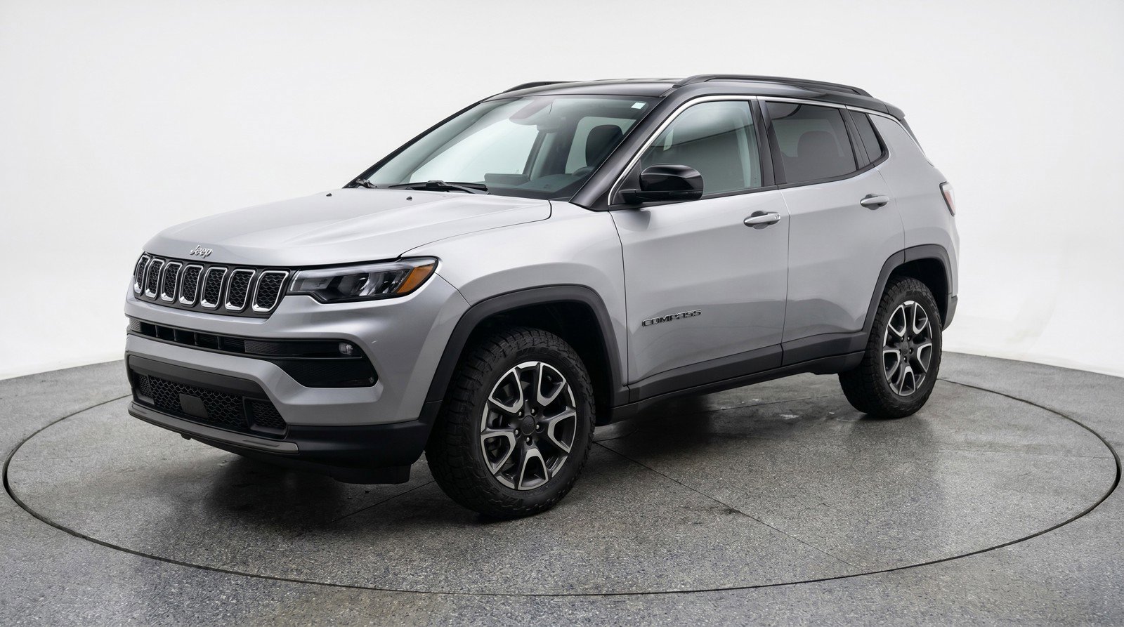 Used 2025 Jeep Compass Trailhawk AWD/4WD image 3