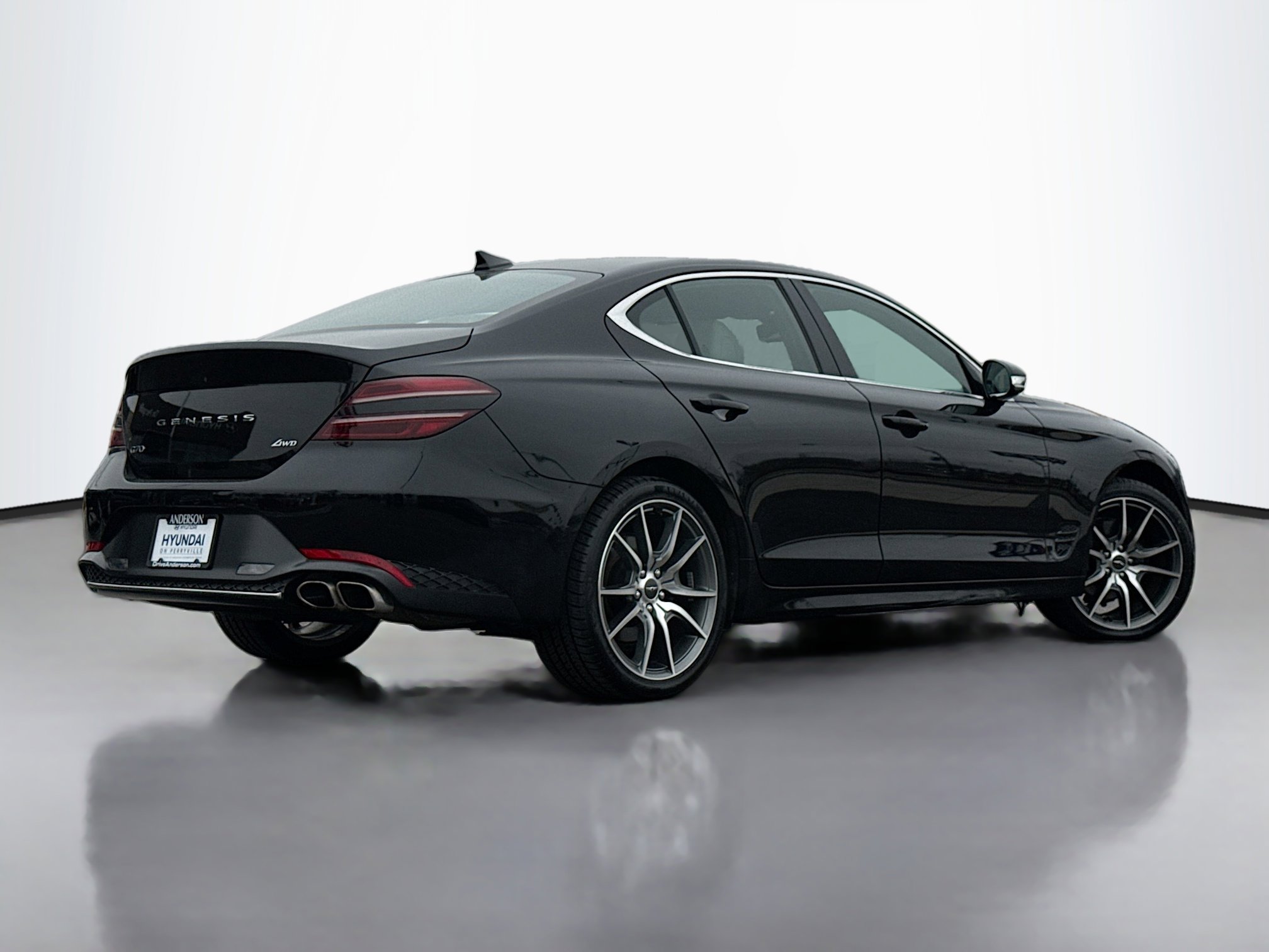 Used 2023 Genesis G70 2.0T image 2