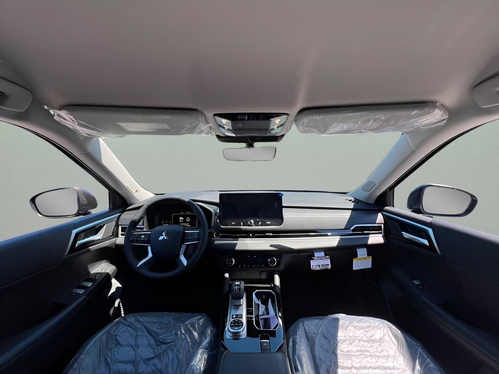 New 2026 Mitsubishi Outlander SE AWD/4WD image 13