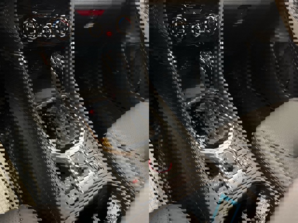 Certified 2024 Subaru Forester Limited image 25